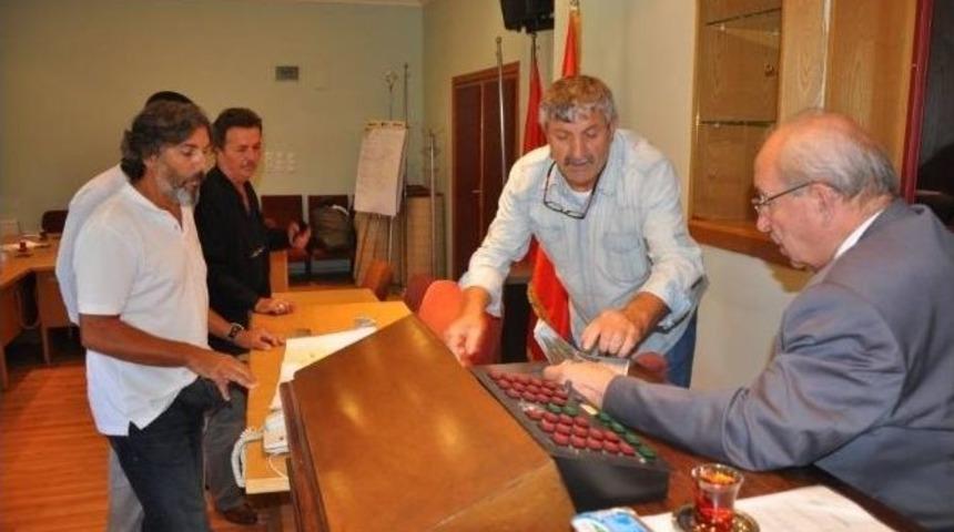 Tekirdağ B&uuml;y&uuml;kşehir Belediye Başkanı Albayrak, Yeni Sanayi Esnafı İle Bir Araya Geldi