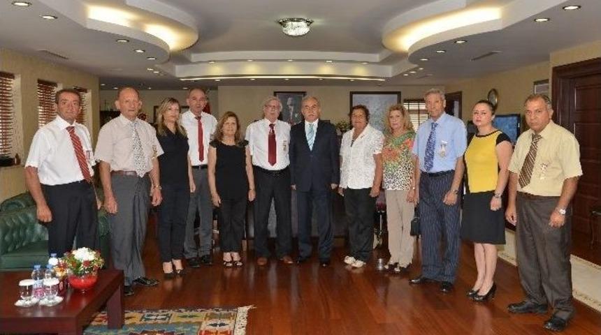 Şehit Aileleri Derneği&rsquo;nden Vali B&uuml;y&uuml;k&rsquo;e Ziyaret