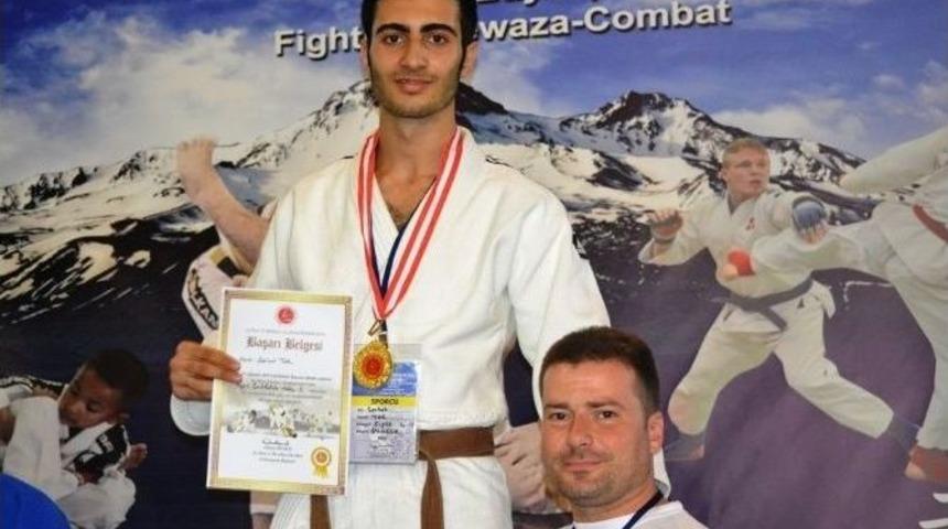 Şimdiki Hedef D&uuml;nya Şampiyonluğu