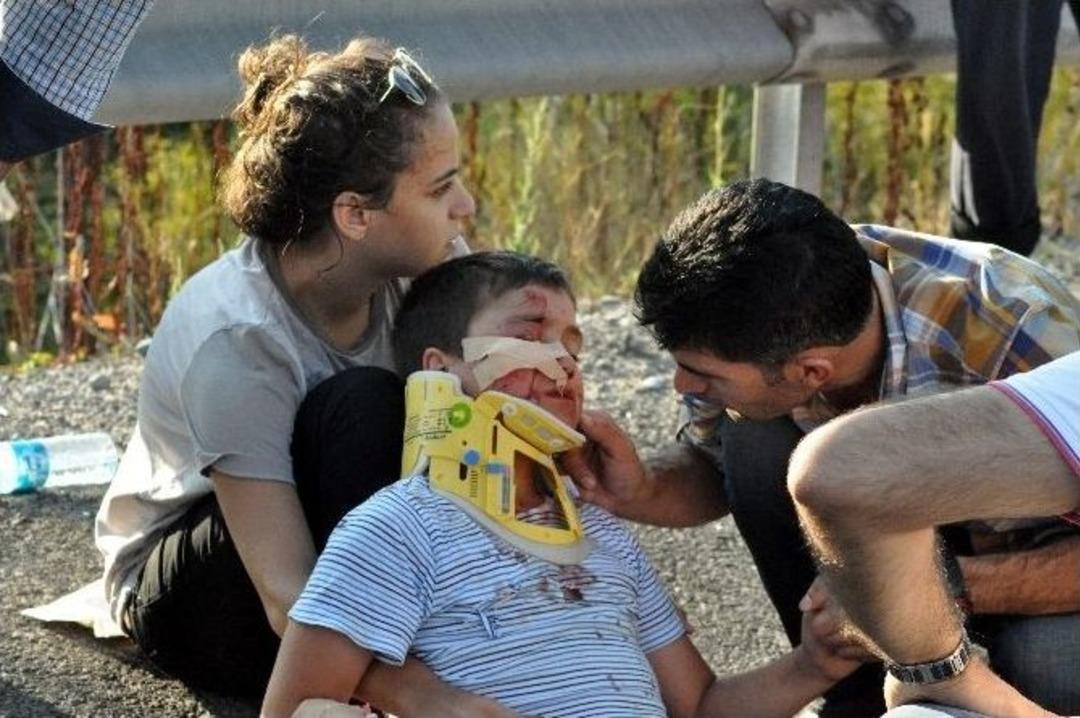 Tem&rsquo;de Zincirleme Kaza: 5 Yaralı