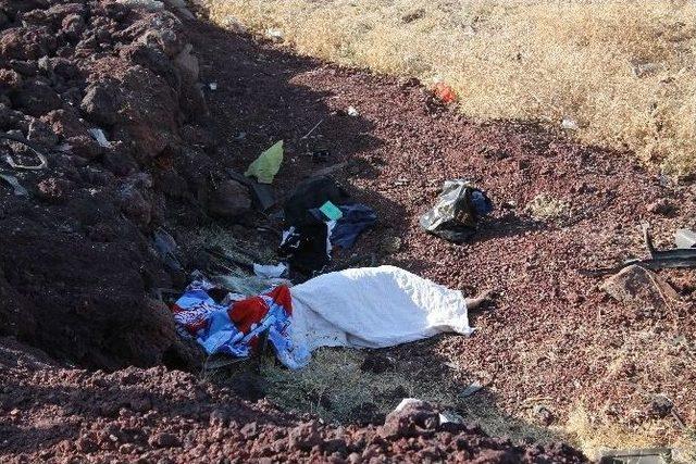 Diyarbakır’da Polis Memuru Ve Çocuğu Kazada Öldü