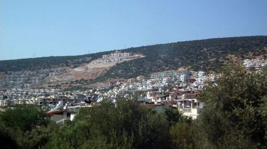 Akb&uuml;k&rsquo;te Kanalizasyon Sorunu &Ccedil;&ouml;z&uuml;m Bekliyor