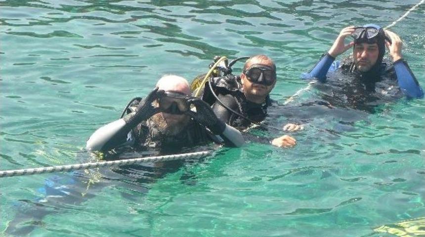 İhh Arama Kurtarma Ekibine Dalış Eğitimi