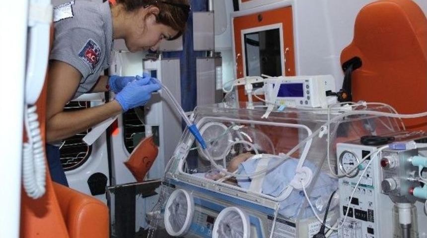 Kalbi Delik Ecrin Bebek Umuda U&ccedil;tu