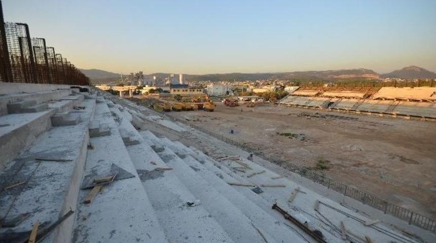 İzmir&rsquo;in Yeni Stadı Haziran&rsquo;da Tamam