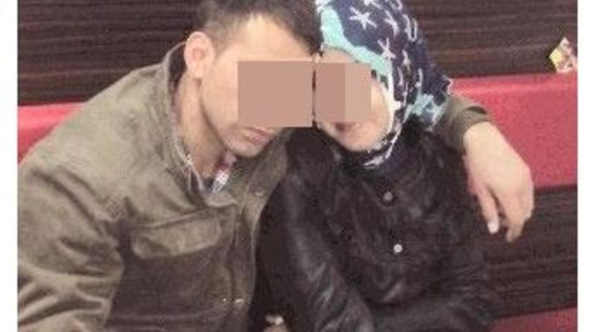 Boşanmak Üzere Olduğu Karısını 5 Bıçak Darbesiyle Yaraladı