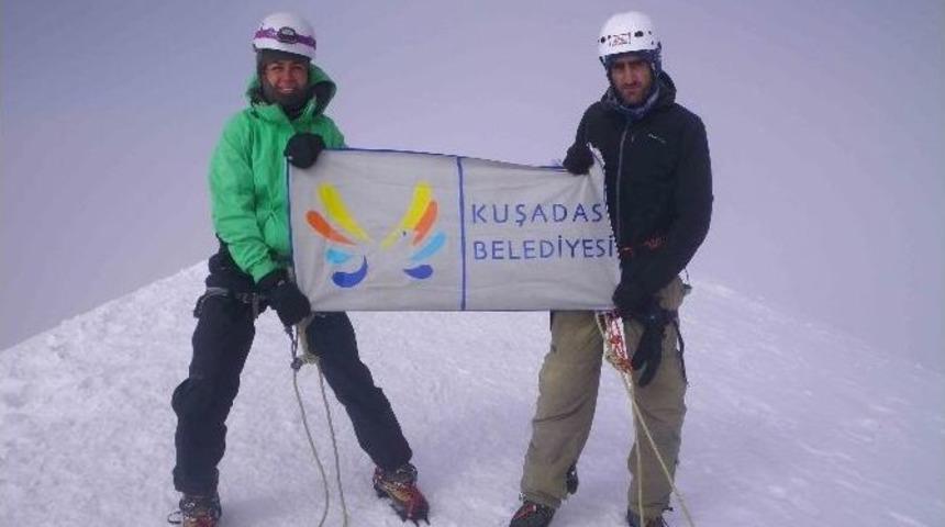 Kuşadalı Aslının B&uuml;y&uuml;k Başarısı