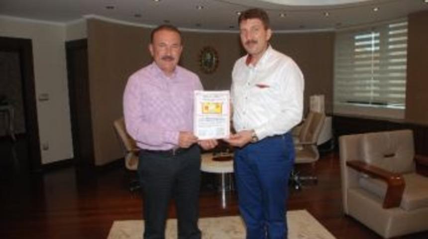 Balkanlardan Başkan Doğan&rsquo;a Kucak Dolusu Sevgiler