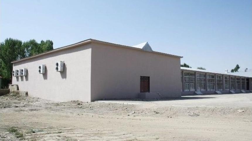 Y&uuml;ksekova Yeni Sebze Ve Meyve Haline Kavuşuyor