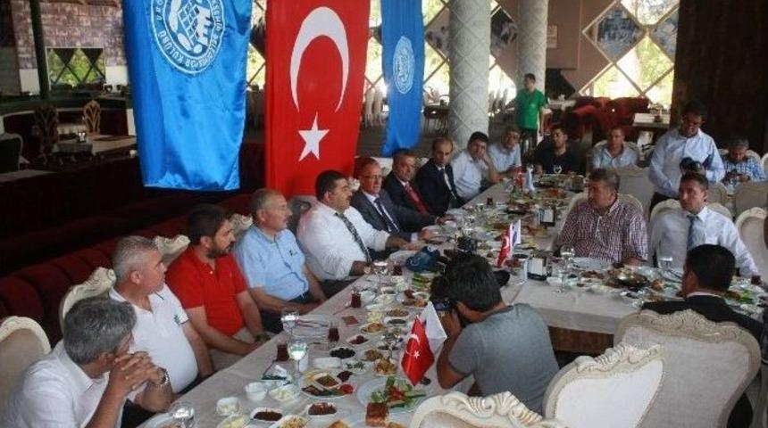 Gaziantep B&uuml;y&uuml;kşehir Belediyespor Yeni Y&ouml;netim Basın Toplantısı