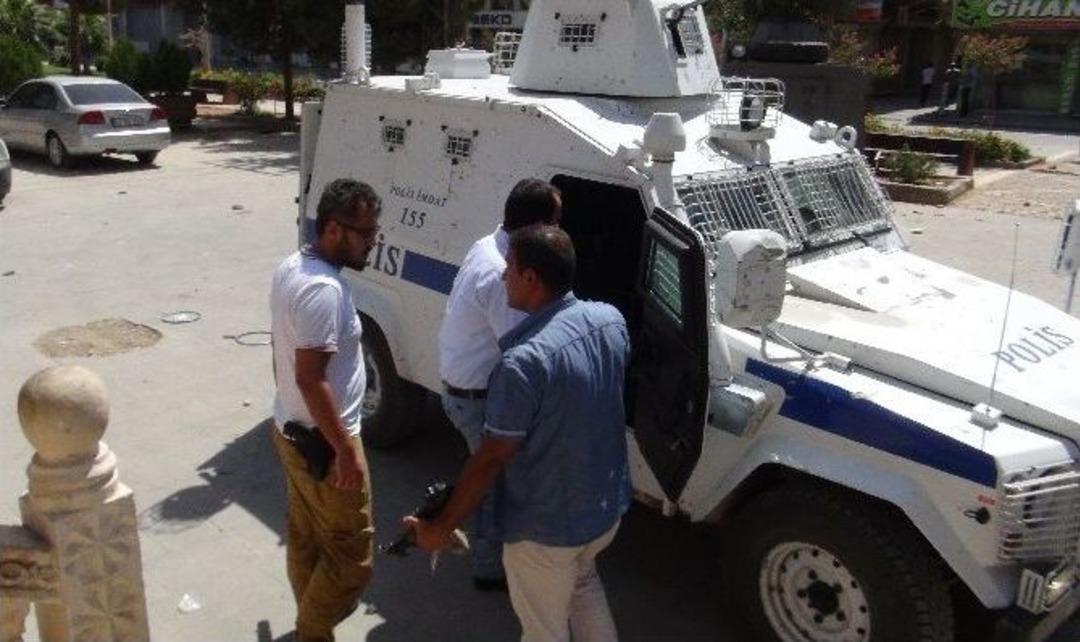 Kızıltepe H&uuml;k&uuml;met Konağı&rsquo;na Saldırı