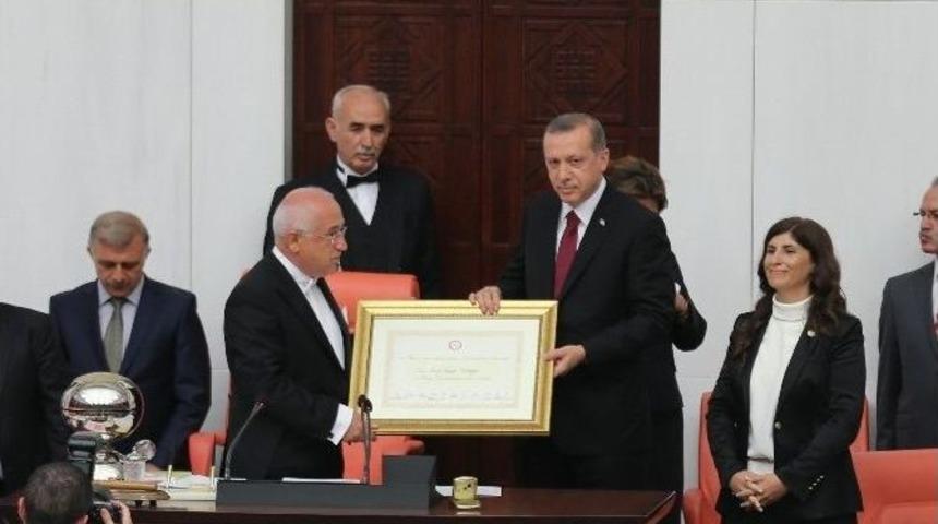 12. Cumhurbaşkanı Erdoğan Yemin Etti