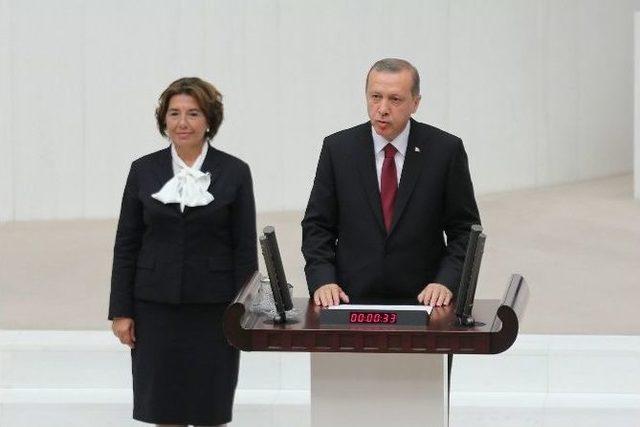 12. Cumhurbaşkanı Erdoğan Yemin Etti