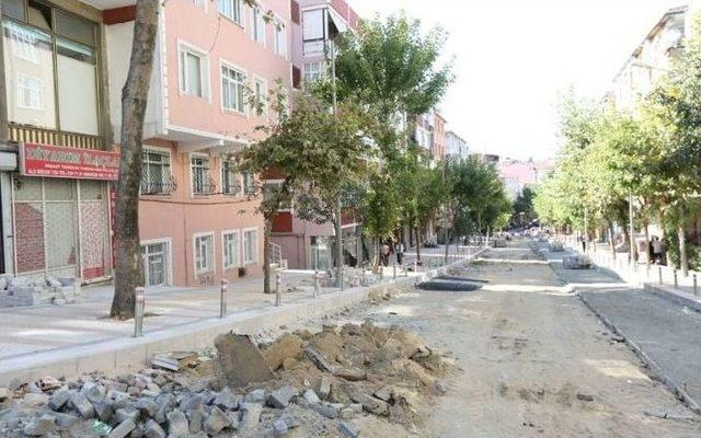 Güngören’de Yol Çalışmaları Devam Ediyor