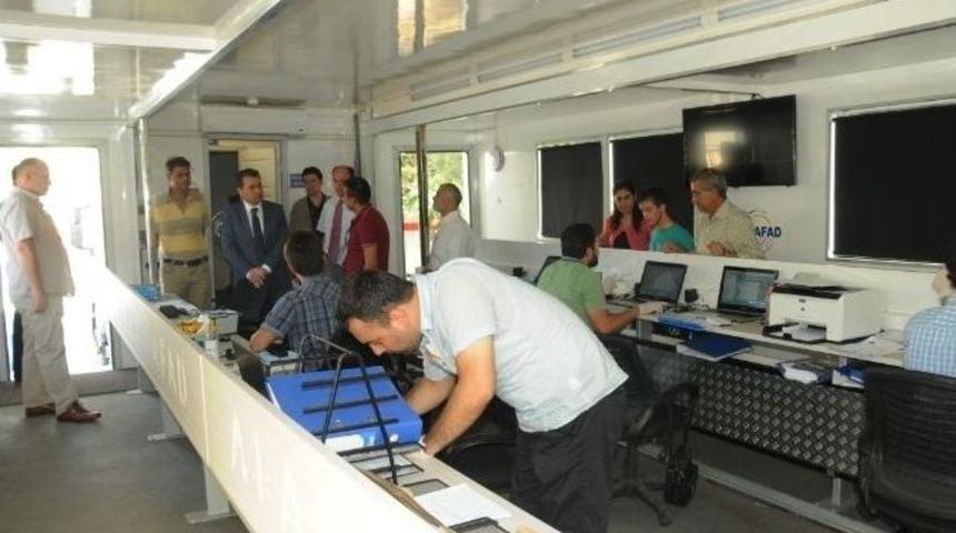 Batman Valisi &Ccedil;elik, Mobil Koordinasyon Merkezinde İncelemelerde Bulundu