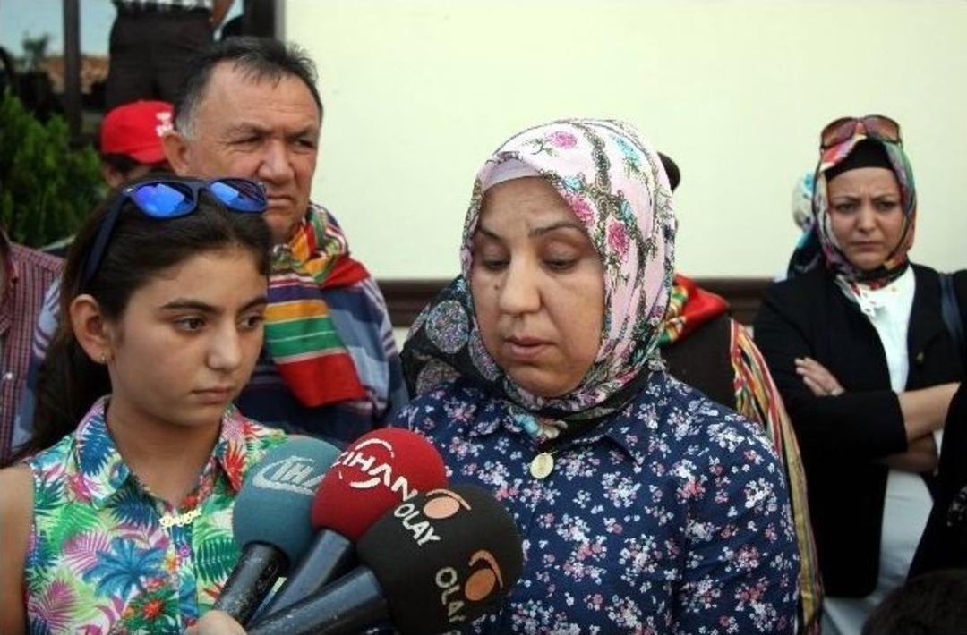 Somalı Ailelerden Bursa&rsquo;da Destek &Ccedil;ağrısı