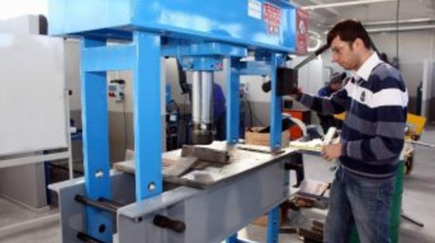 İş Garantili End&uuml;striyel Kontrol Teknisyenliği Eğitimi Başlıyor