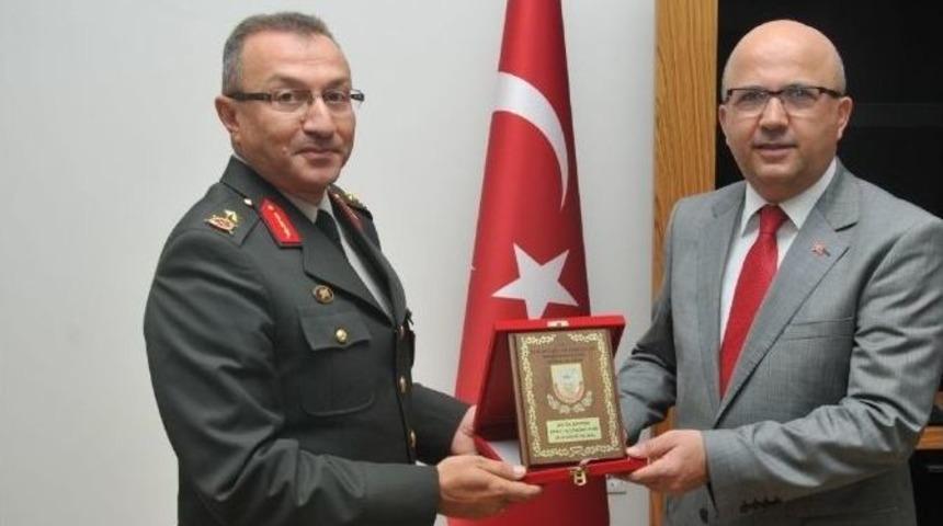 Başkan &Ccedil;oban&rsquo;a Askeri Erkan Ve Kent Protokol &Uuml;yelerinden Ziyaret