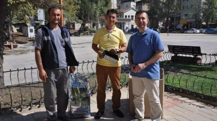 Sokak Hayvanlarına Beslenme Kabı