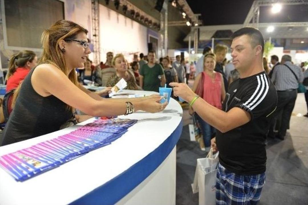 İef&rsquo;teki Belediye Sokağı&rsquo;nda Yok Yok