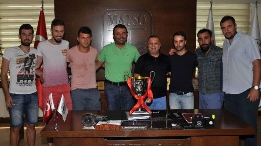 Plajın Şampiyonu Matso’yu Ziyaret Etti