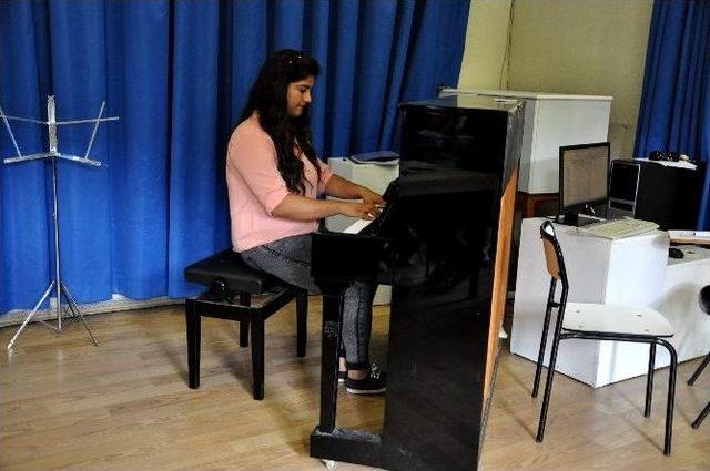 Aibü’de Müzik Öğretmenliği Özel Yetenek Sınavları Yapılıyor