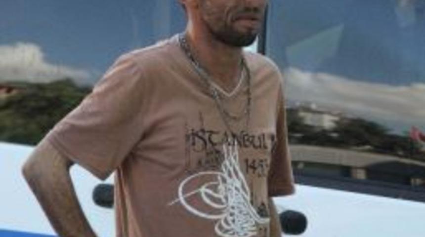 Annesine Bı&ccedil;ak &Ccedil;ekip 1 Lira İsteyince Tutuklanan Gen&ccedil; Su&ccedil;unu Kabul Etti