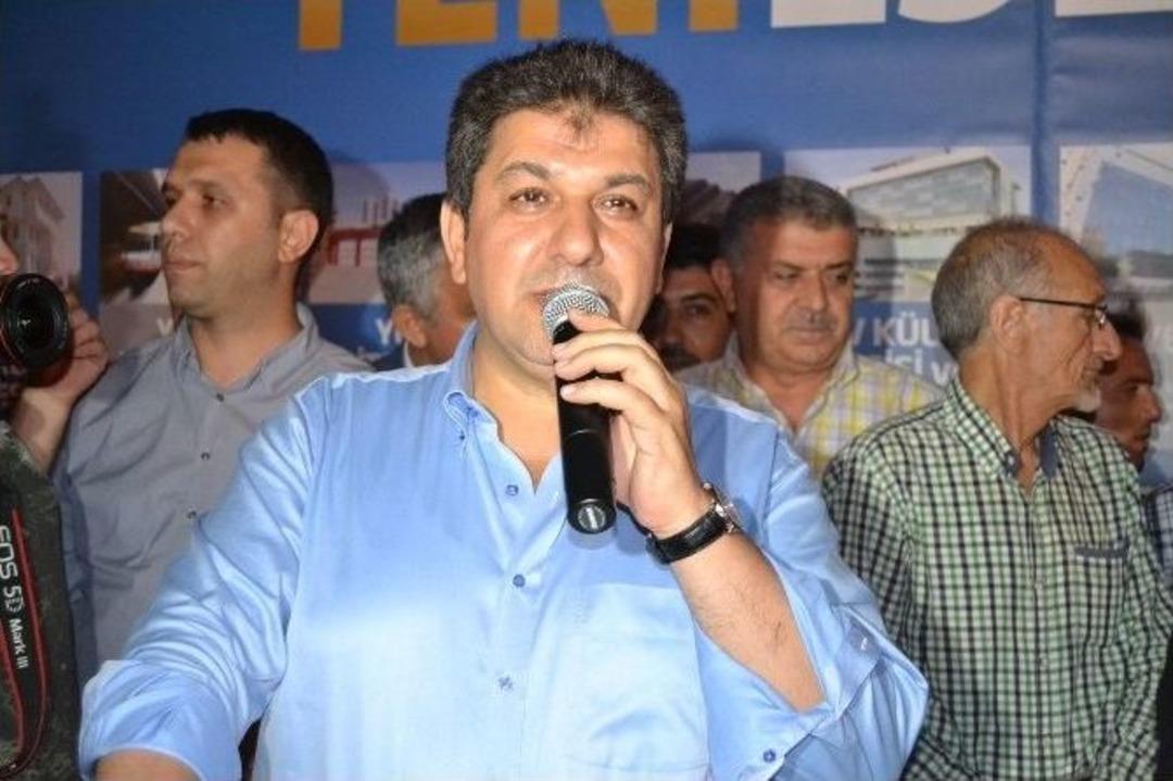 Esenler&rsquo;de Havai Fişekli &Ccedil;ankaya Kutlaması