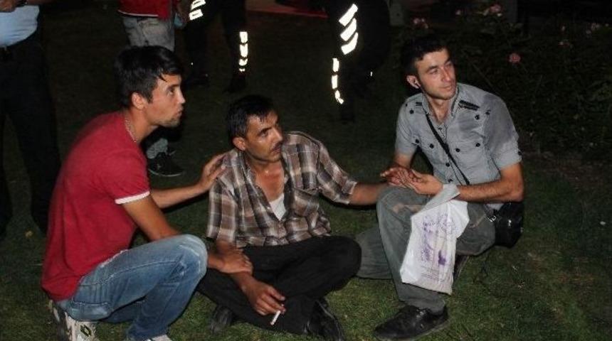 Kız Ka&ccedil;ırma Kavgası Kanlı Bitti: 2 Yaralı