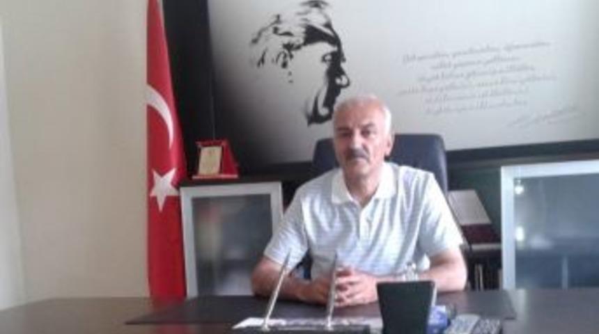 Uzundere Belediye Başkanı Halis &Ouml;zsoy&rsquo;dan Zafer Bayramı Mesajı