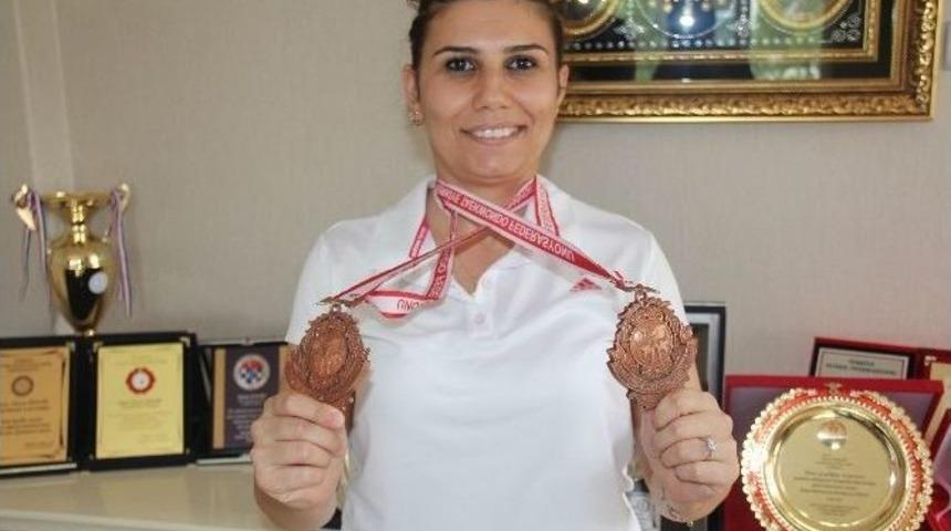 Milli Tekvandocu Serpil, D&uuml;nya Şampiyonasına Hazırlanıyor