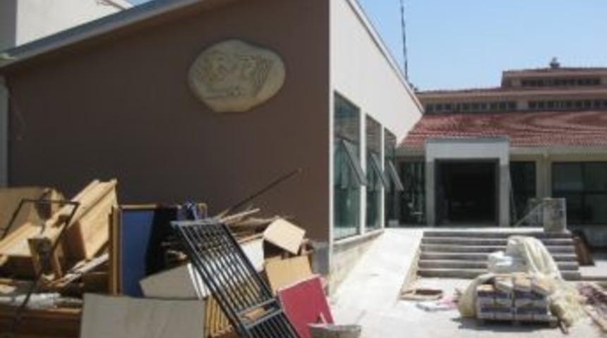 &Ouml;demiş M&uuml;zesi&rsquo;nde Onarım S&uuml;r&uuml;yor