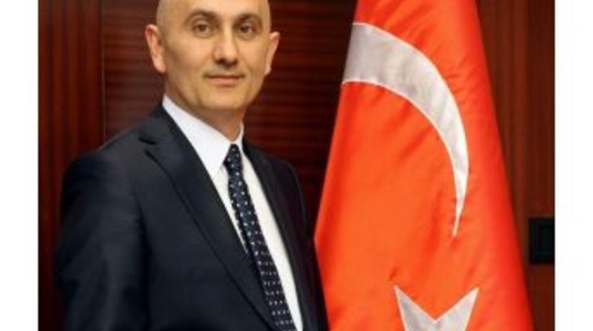 Rekt&ouml;r Yılmaz&rsquo;dan Zafer Bayramı Mesajı