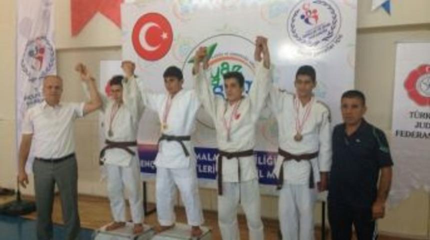 9. Doğu Ve G&uuml;neydoğu Anadolu Yaz Spor Oyunları