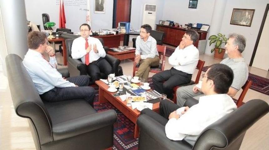 Microsoft Genel M&uuml;d&uuml;r&uuml; İyte&rsquo;yi Ziyaret Etti