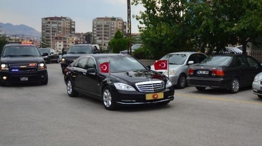 Cumhurbaşkanı Erdoğan, Ke&ccedil;i&ouml;ren&rsquo;deki Evinden &Ccedil;ankaya K&ouml;şk&uuml;&rsquo;ne Hareket Etti