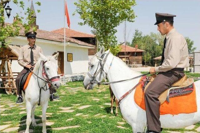 Altın Köy’ün Atlı Bekçileri Göreve Hazır 1