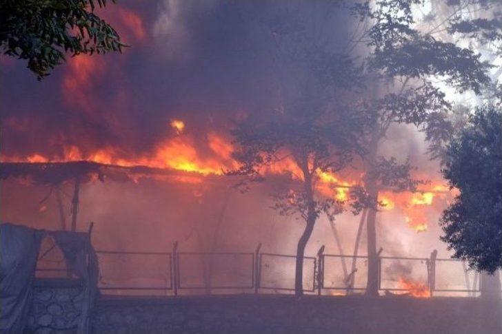 Eski Pazar Yerinde Çıkan Yangın Bandırmalıları Korkuttu G3