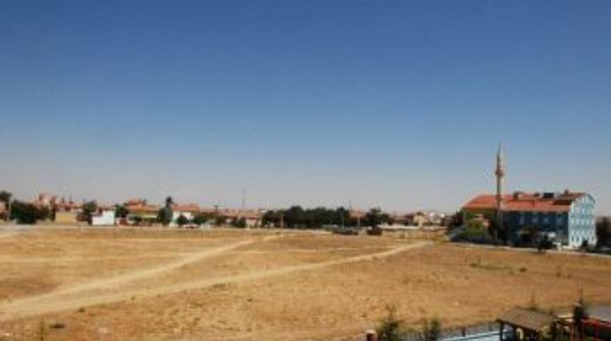 Karaman Belediyesi&rsquo;nden Larende Mahallesi&rsquo;ne Kapalı Pazar