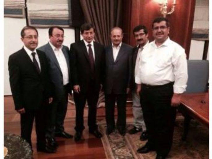 Ak Parti Heyetinden Başbakan Davutoğlu’na Ziyaret