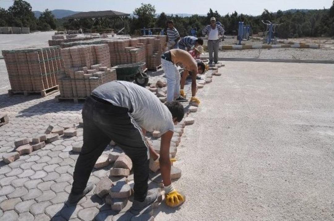 Kent Ormanı Otopark Alanına Kilit Parke Taşı