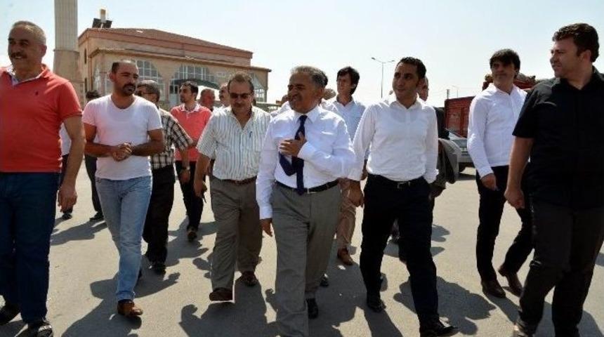 Başkan B&uuml;y&uuml;kkılı&ccedil; Esnafları Ziyaret Etti