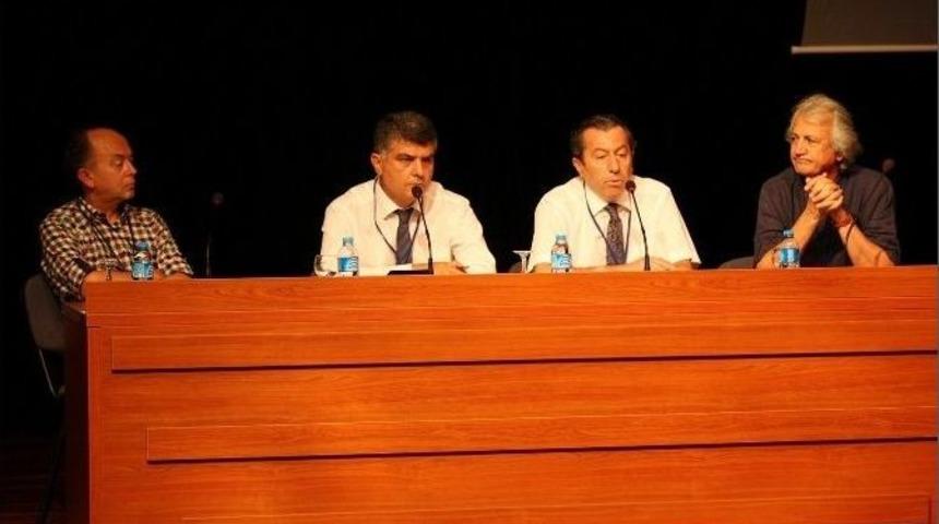 Denizlili Sanat&ccedil;ı Talip &Ouml;zkan Anıldı