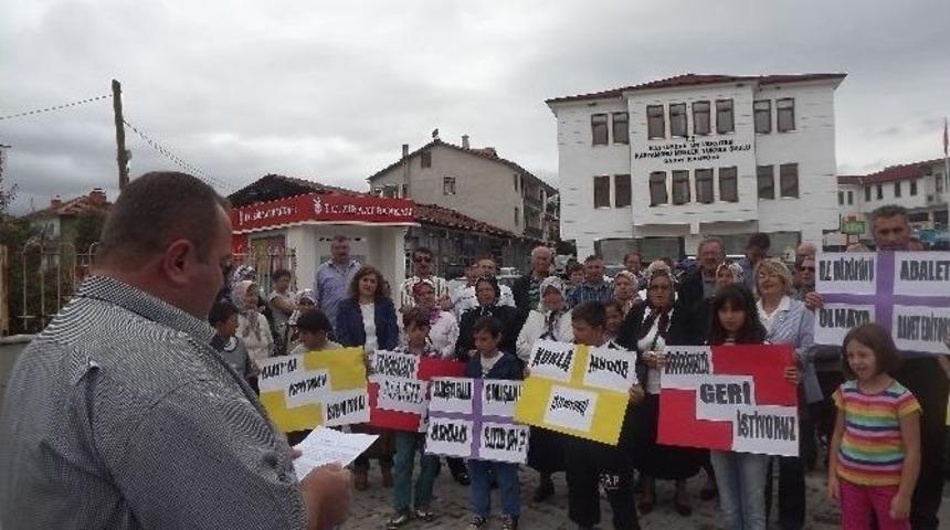 G&ouml;revden Alınan Okul M&uuml;d&uuml;r&uuml;ne Veliler, Sahip &Ccedil;ıktı