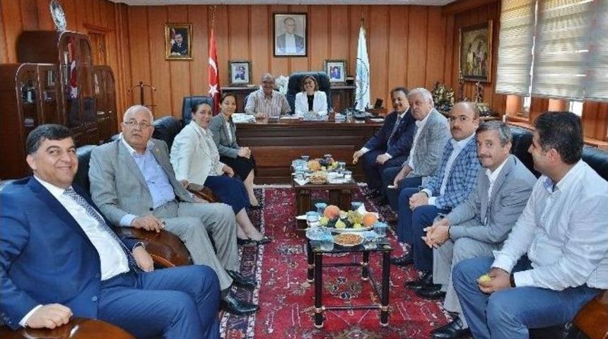 Pakdil Ve Şahin&rsquo;den Başkan Kutlu&rsquo;ya Nezaket Ziyareti