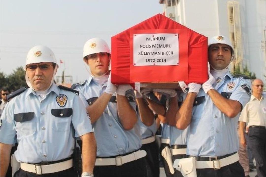 Kazada Hayatını Kaybeden Polis Ve Oğlu Son Yolculuğuna Uğurlandı