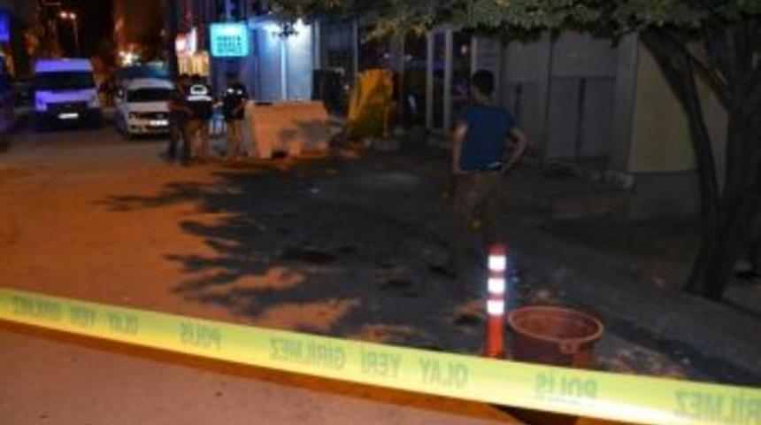 Eski Bakanın Kardeşine Silahlı Saldırı