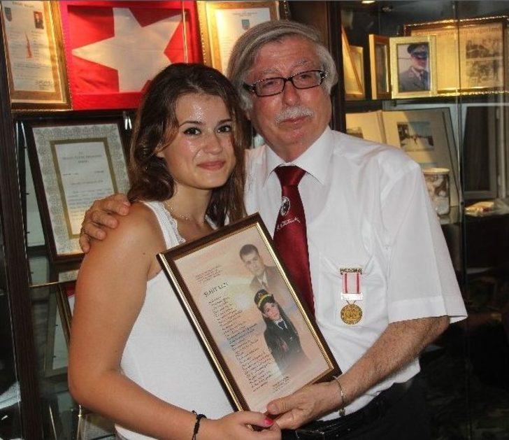 (özel Haber) Şehit Kızından Ağlatan Hediye G2