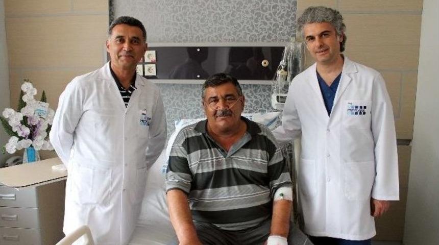 Karnında Genişleyen Damar Kapatılarak Yeniden Yürüdü