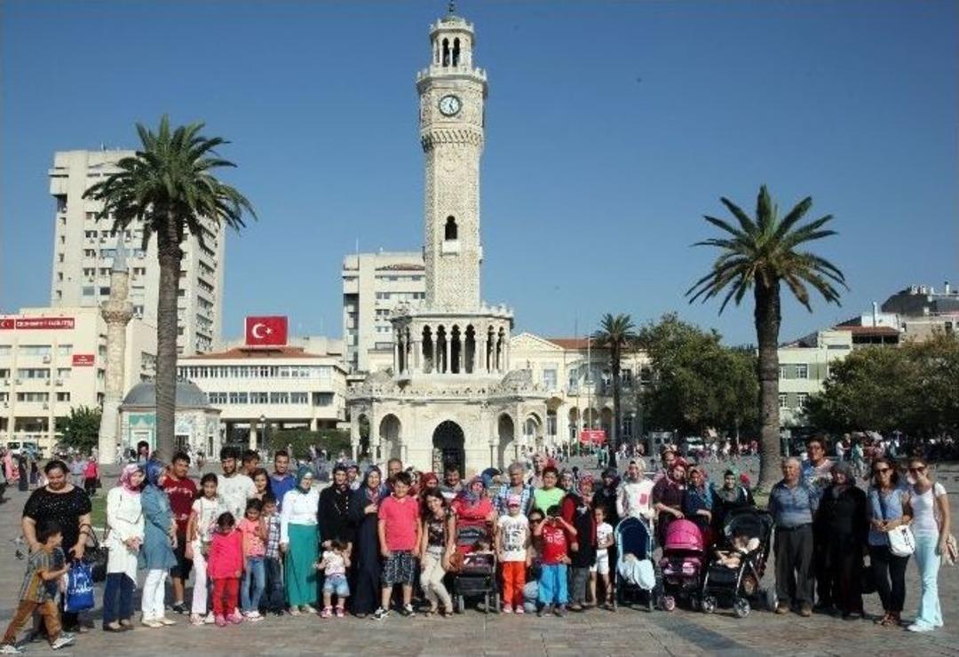 Bir Tebess&uuml;m İ&ccedil;in